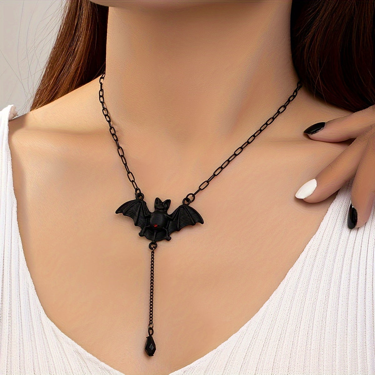 1pc Gothic Halloween Bat Necklace for Women - Black Bat Pendant with Red Eyes & Teardrop Bead Chain, Edgy Party Jewelry for Costume Events, Year-Round Versatile Gothic Accessory