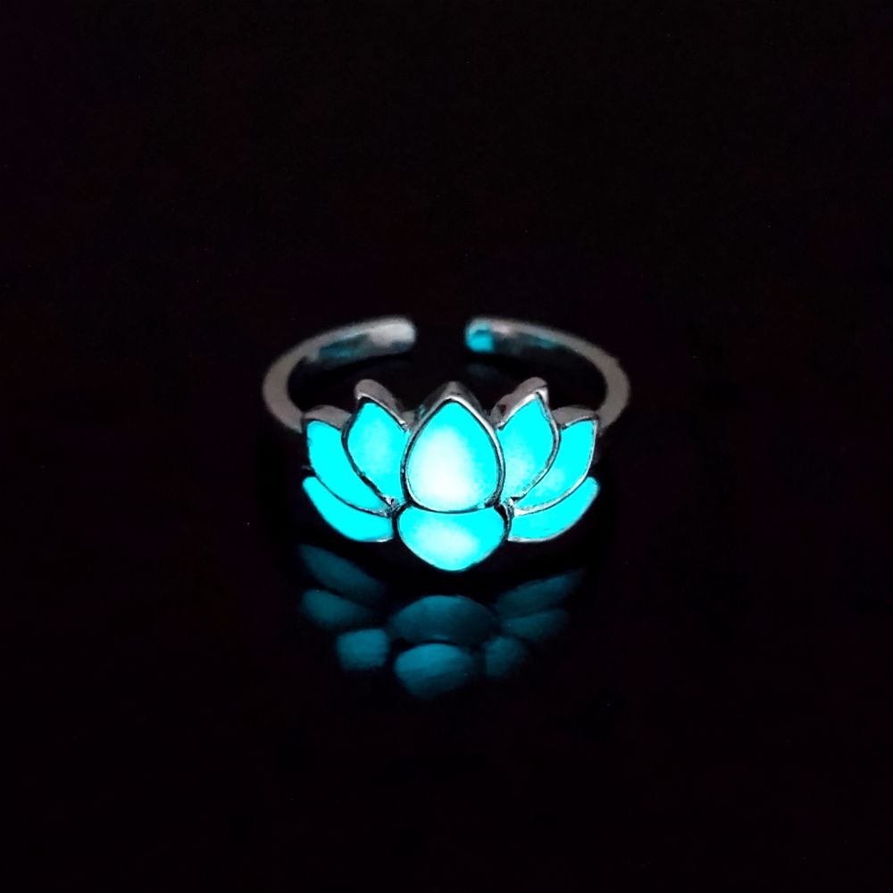Glow-in-the-Dark for Lotus Flower Ring for Men & Women - Elegant Black & Blue Faux Design, Fashionable Accessory for Festivals, Festival Jewelry|Glamorous Accessory|Alloy Construction, for Lotus Flower Jewelry