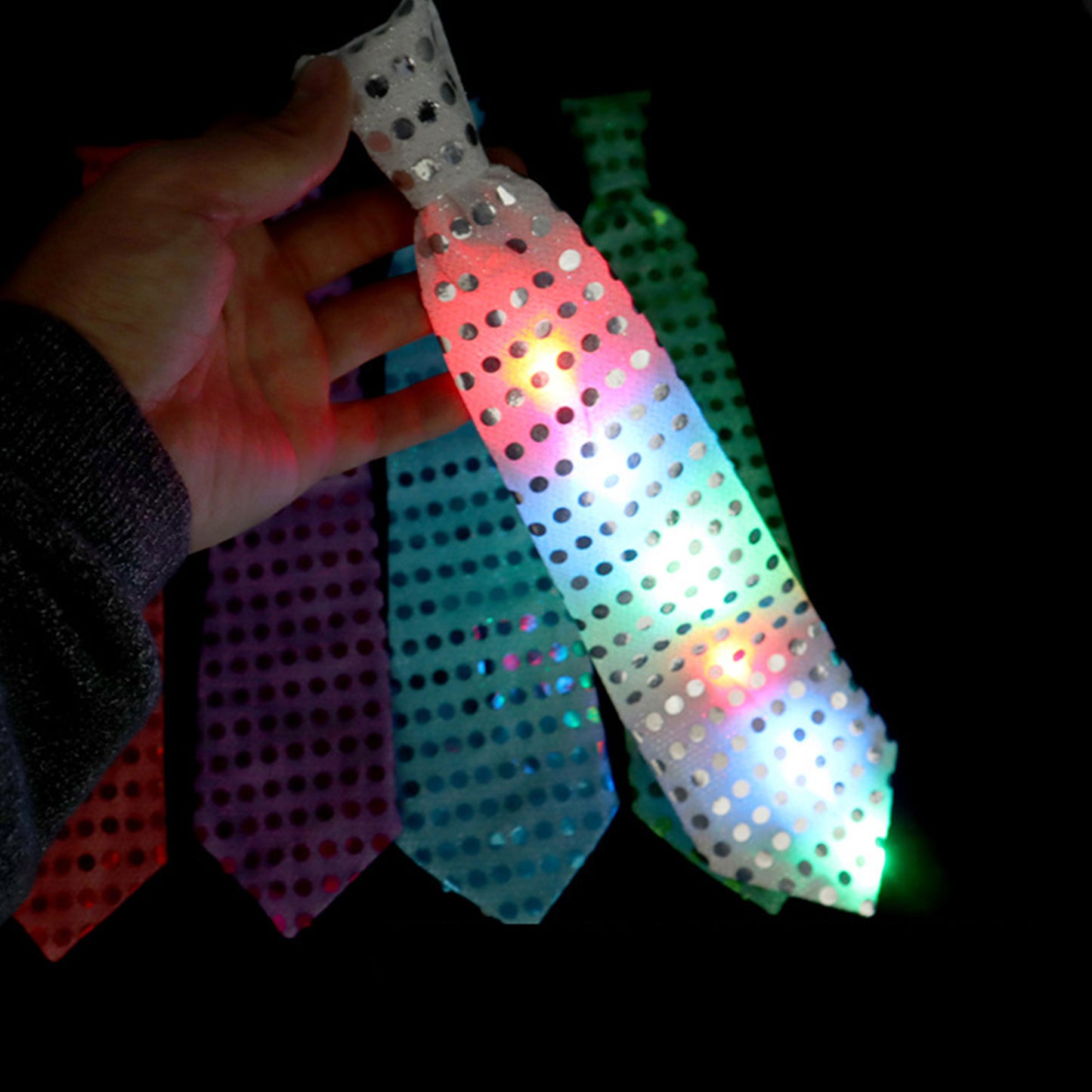 A Men'S LED Flashing Novelty Tie Powered by 3 Button Batteries, Perfect for Bar, Bungee, Dance Parties, And Festive Decorations, Party Supplies.