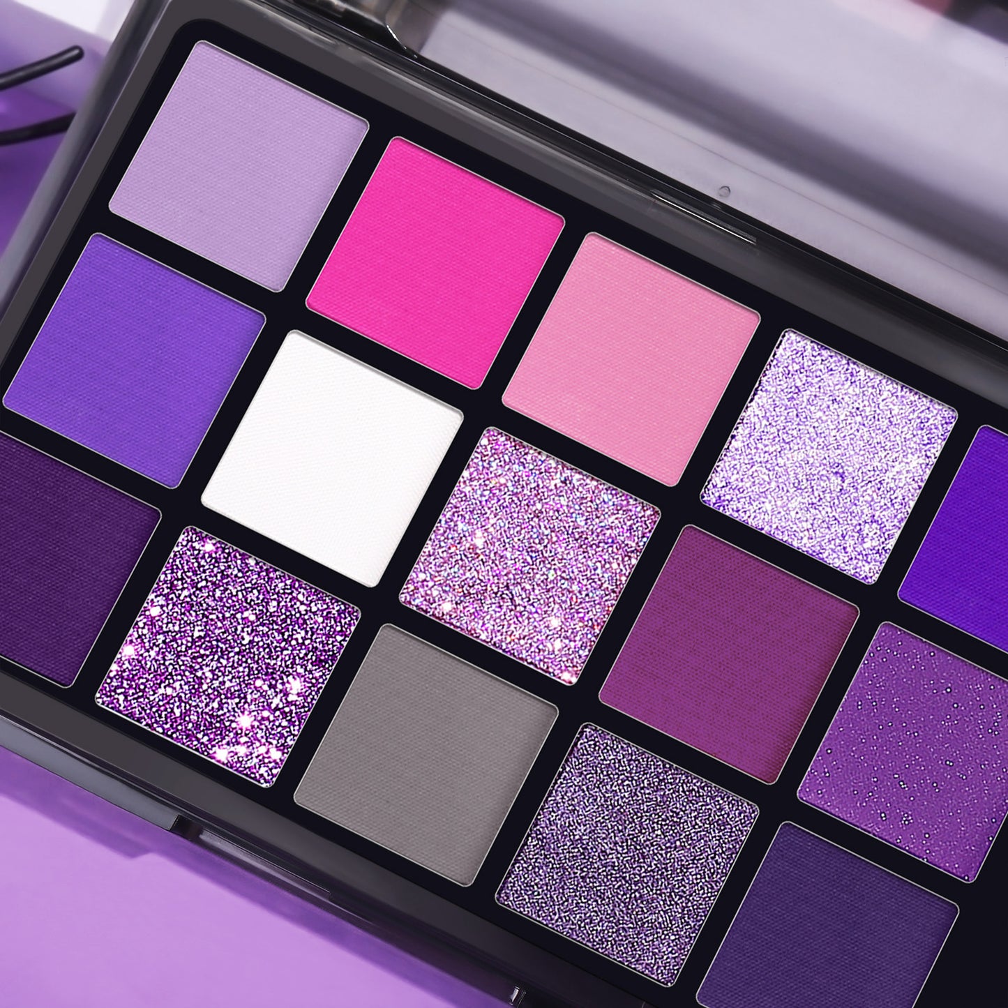 UCANBE Purple Eyeshadow Makeup Palette, 15 Colors Dark Smokey Shimmer Matte Metallic Glitter Eye Shadow Pallet, Violet Lavender Pink Make Up Kit for Cosplay Halloween Ursula Witch Costume Parties, Carnival/Mardi Gras/Masquera