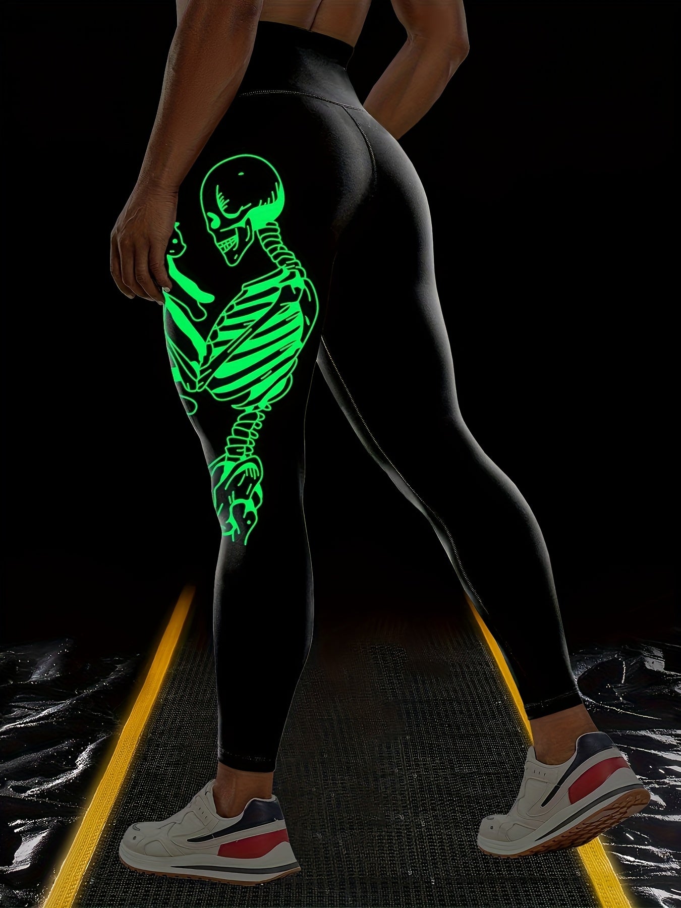 Women'S High-Waisted Stretchy Fitness Leggings with Glow-in-the-Dark Skull Print - Black, Elastic Waistband, Long Length for Running, Yoga & Halloween Party Wear, Yoga Pants, Halloween Leggings, Bold Graphic Pants, Highelasti