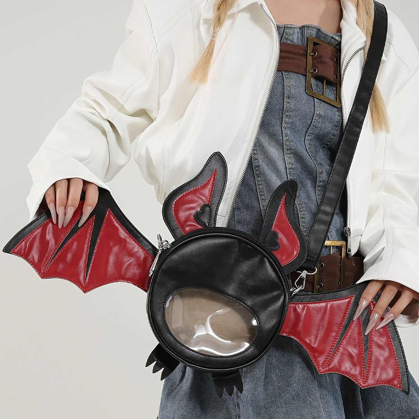 1pc Fashionable Devil Bat-Shaped Synthetic Leather Crossbody Bag with Detachable Strap - Lightweight, Zip Closure, Halloween Themed Accessory for Women in Grey/Purple/Red - Perfect for Parties, Outdoor Fun & Costume Matching