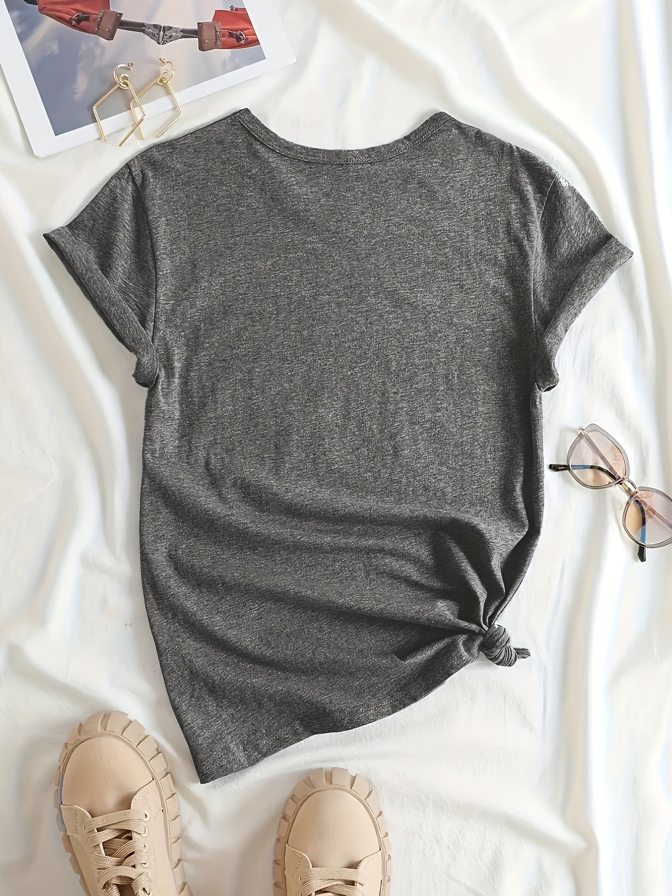 Women'S "Rave Mama" Graphic Tee - Black Casual Summer T-Shirt with Colorful Lettering, Short Sleeve, Round Neck, Lightweight Polyester Blend, Perfect for Festivals & Casual Attire, Festival Clothing | Playful Design | Comfort