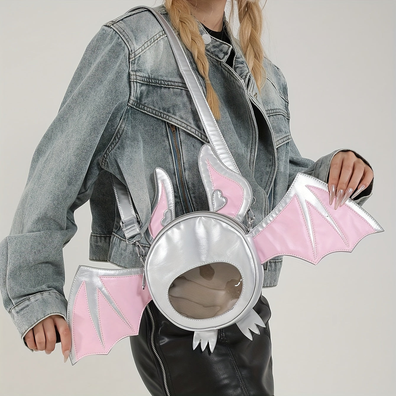 1pc Fashionable Devil Bat-Shaped Synthetic Leather Crossbody Bag with Detachable Strap - Lightweight, Zip Closure, Halloween Themed Accessory for Women in Grey/Purple/Red - Perfect for Parties, Outdoor Fun & Costume Matching