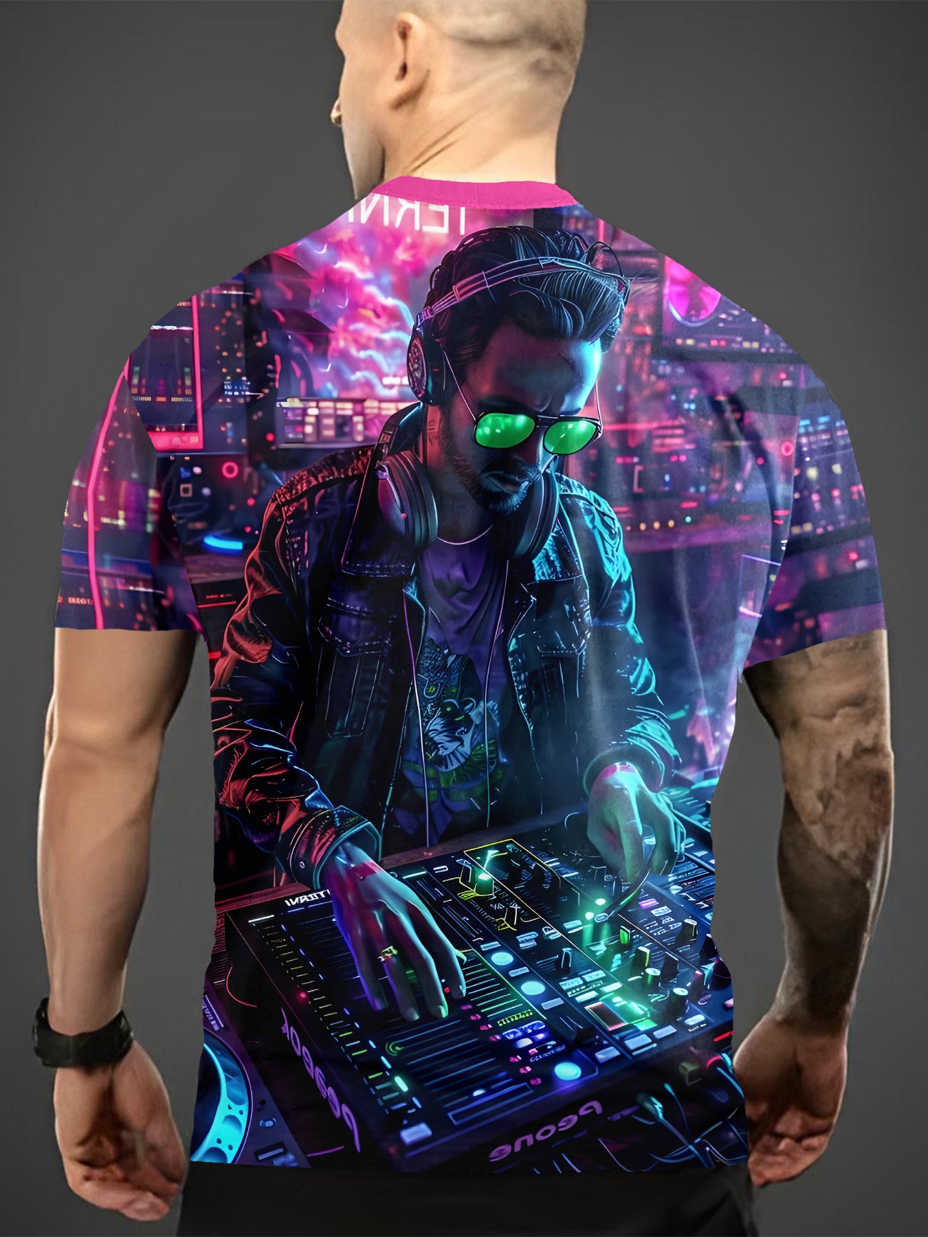 Men's Neon DJ Graphic T-Shirt - Retro Futuristic DJ Setup & Neon City Lights Design, Breathable Fabric Tee for Concerts, Club Nights, Streetwear - Machine Washable Music Producer Outfit Essential, Dj Accessories, Concert Atti