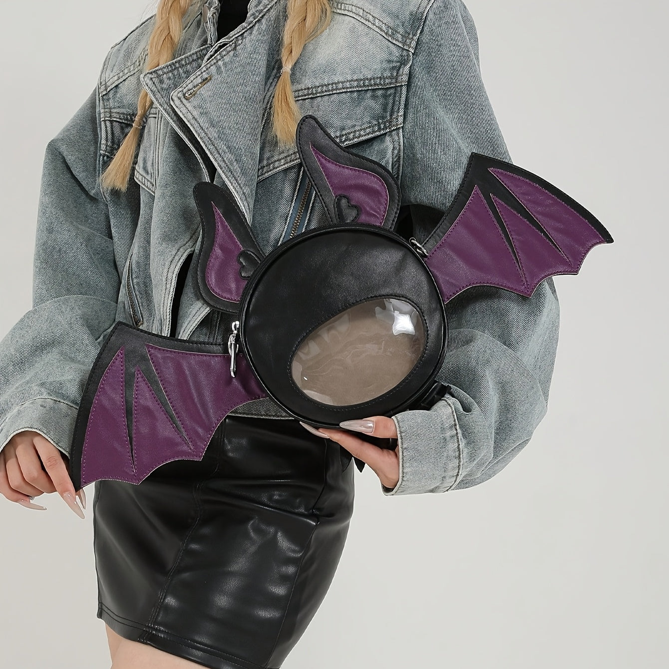1pc Fashionable Devil Bat-Shaped Synthetic Leather Crossbody Bag with Detachable Strap - Lightweight, Zip Closure, Halloween Themed Accessory for Women in Grey/Purple/Red - Perfect for Parties, Outdoor Fun & Costume Matching