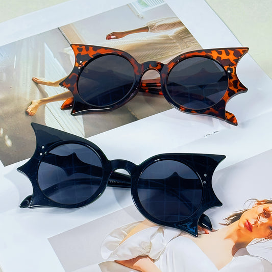 Y2K Vampire Bat-Shaped Fashion Glasses - Gothic Leopard Print & Solid Black Frames for Halloween, Costume Parties, Teens Fashion Accessories, Party Eyewear, Playful Eyewear, Bold Statement Pieces