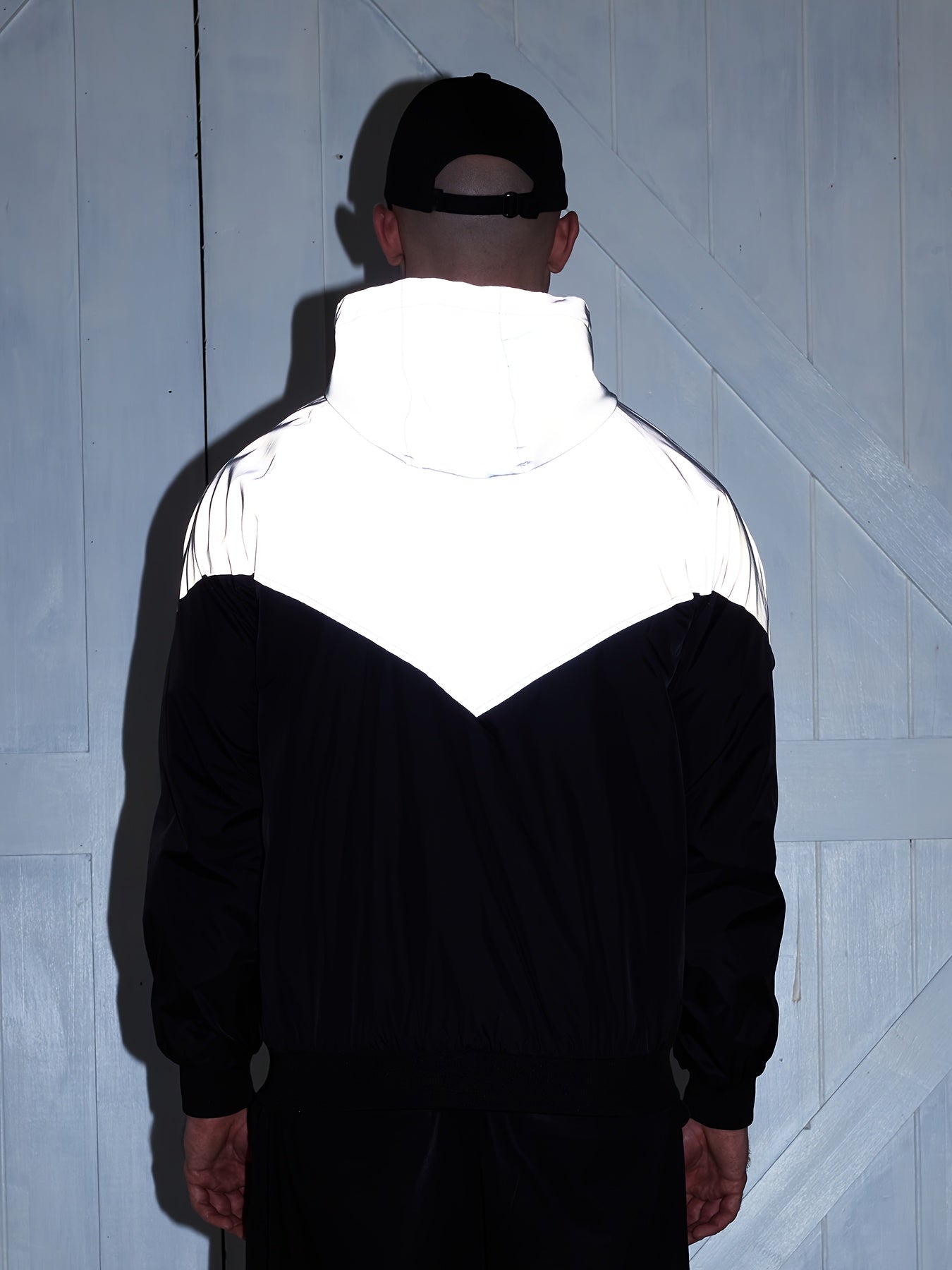Men's Reflective Windproof Hooded Jacket - Stylish Black & White Gradient Design, Soft Shell for Spring/Fall Sports, Casual Loose Fit with Pockets, Windbreaker Jacket
