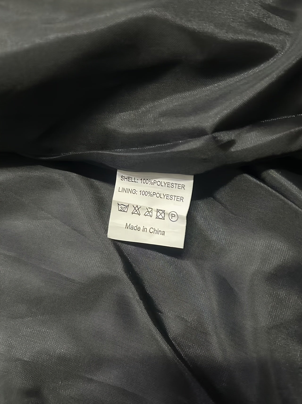 Men's Reflective Camo Soft Shell Jacket - Lightweight Polyester, Zip-Up Design with Flap Pockets, Gray Camouflage Pattern for Outdoor Activities, Running, Training, Hiking & Cycling - Perfect for Casual Wear