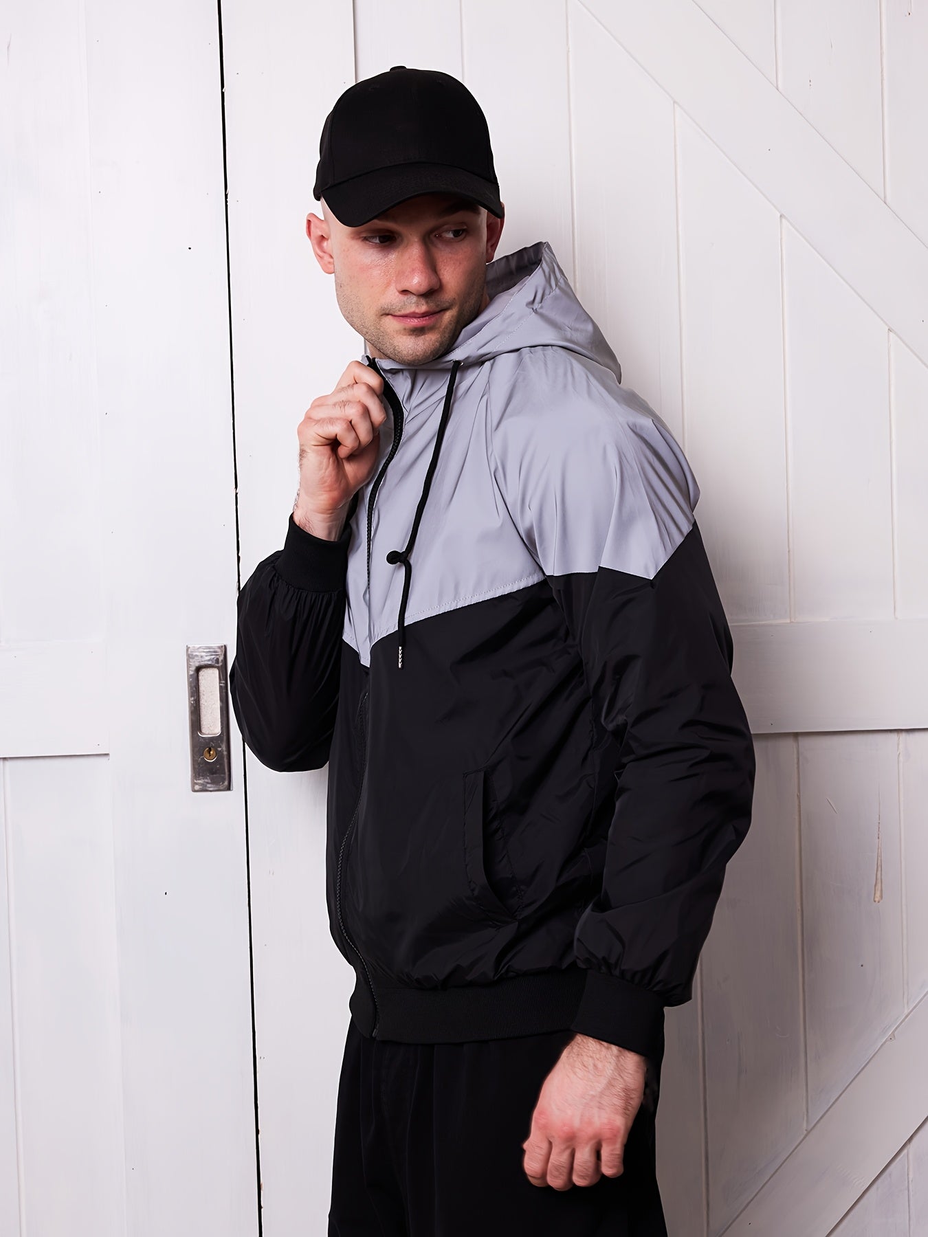 Men's Reflective Windproof Hooded Jacket - Stylish Black & White Gradient Design, Soft Shell for Spring/Fall Sports, Casual Loose Fit with Pockets, Windbreaker Jacket