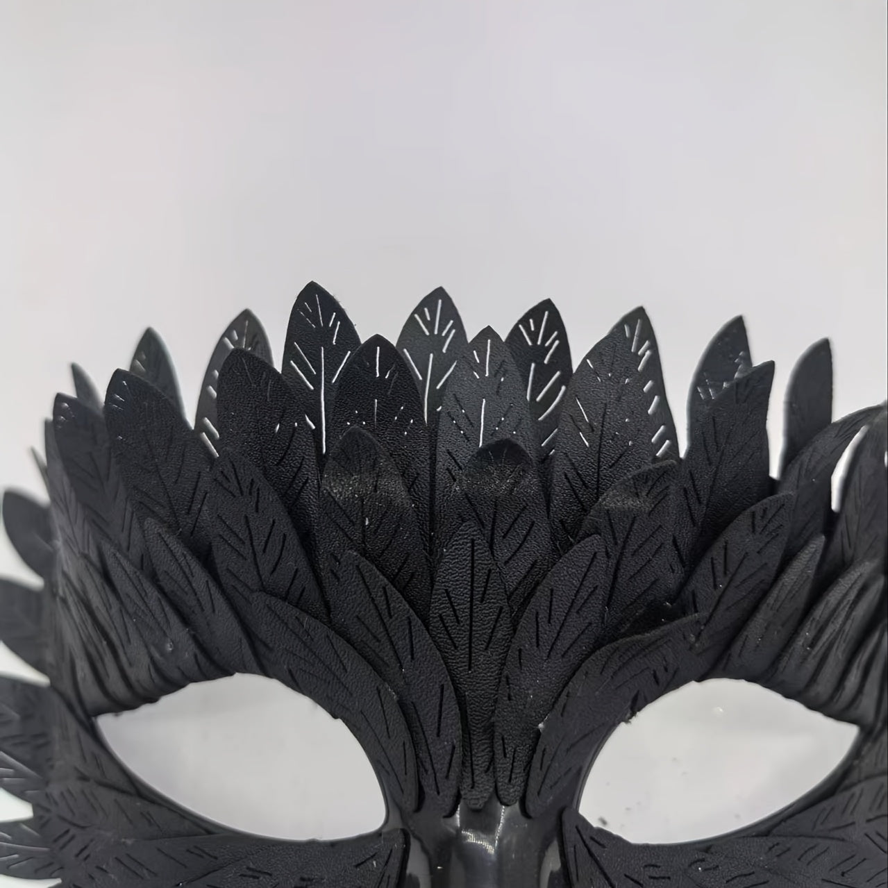 Classic Bird Beak Mask - Durable Plastic Intricate Feather Design for Halloween, Day of the Dead, Christmas & Themed Parties - Home Decor & Costume Accessory, Halloween Decorations