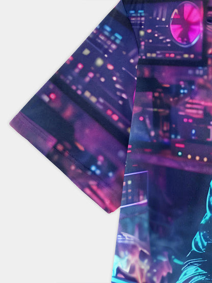 Men's Neon DJ Graphic T-Shirt - Retro Futuristic DJ Setup & Neon City Lights Design, Breathable Fabric Tee for Concerts, Club Nights, Streetwear - Machine Washable Music Producer Outfit Essential, Dj Accessories, Concert Atti