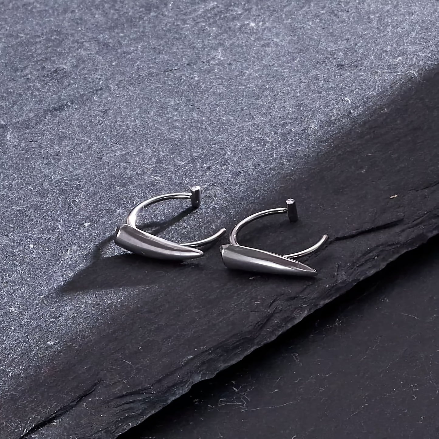 Fashionable And Trendy Unisex Vampire Fang-shaped Lip Accessory, Wolf Fang-shaped Jewelry, 2-4 Pieces, No Need For Piercing