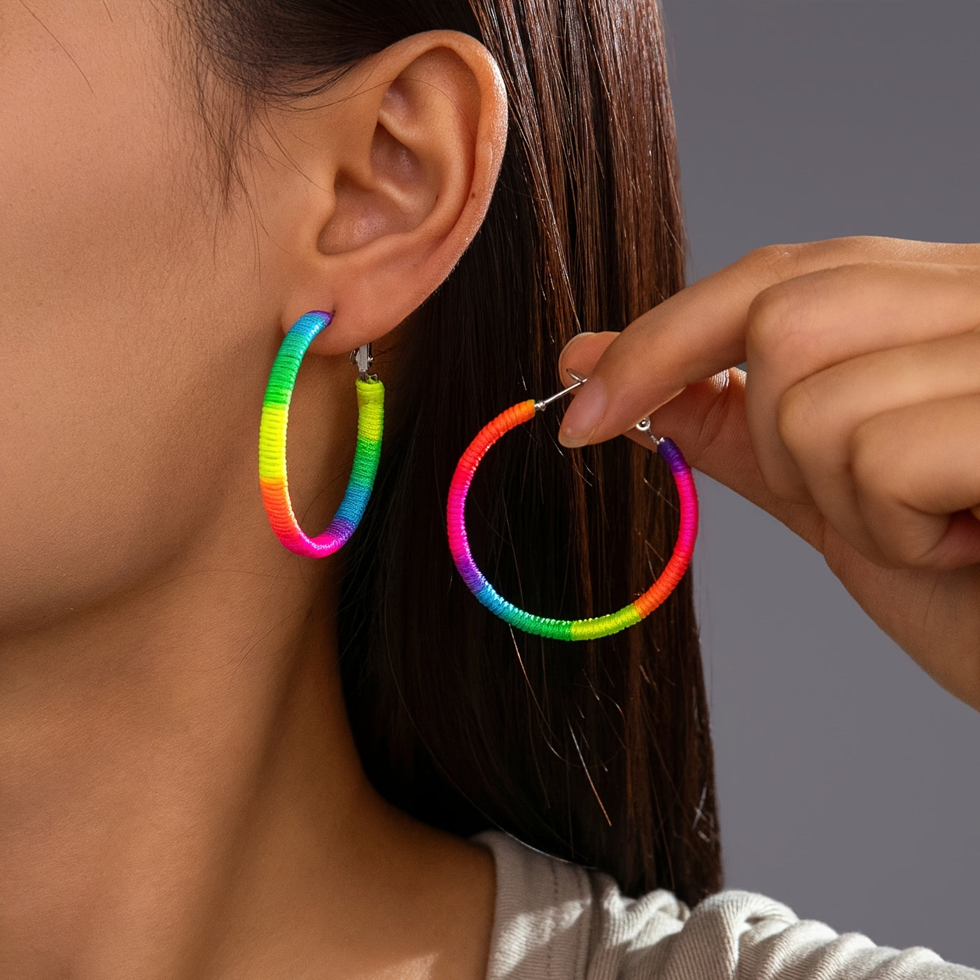 [Adventure] Colorful Bohemian Braided Heart-Shaped Hoop Earrings for Women - Vibrant Multicolor, All-Season Wear, Ideal for Daily & Gift Giving, Quirky Earrings