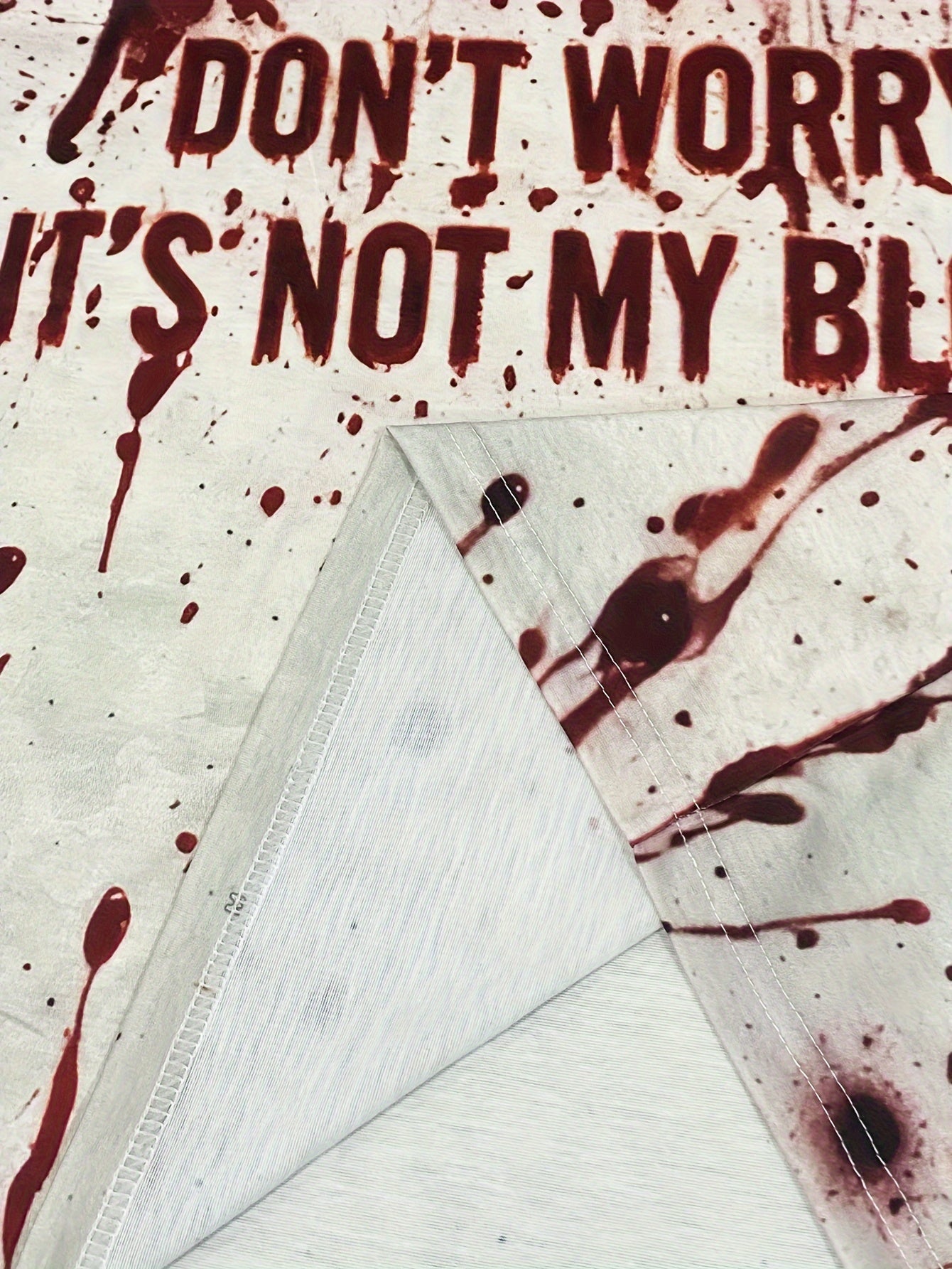 Men's Blood-Splatter Horror Graphic T-Shirt with 3D Blood Drip Effect & "I Don't Worry It's Not My Blood" Print - Breathable Polyester Round Neck Casual Tee for Horror Fans, Gothic Parties & Casual Attire - Machine Washable (