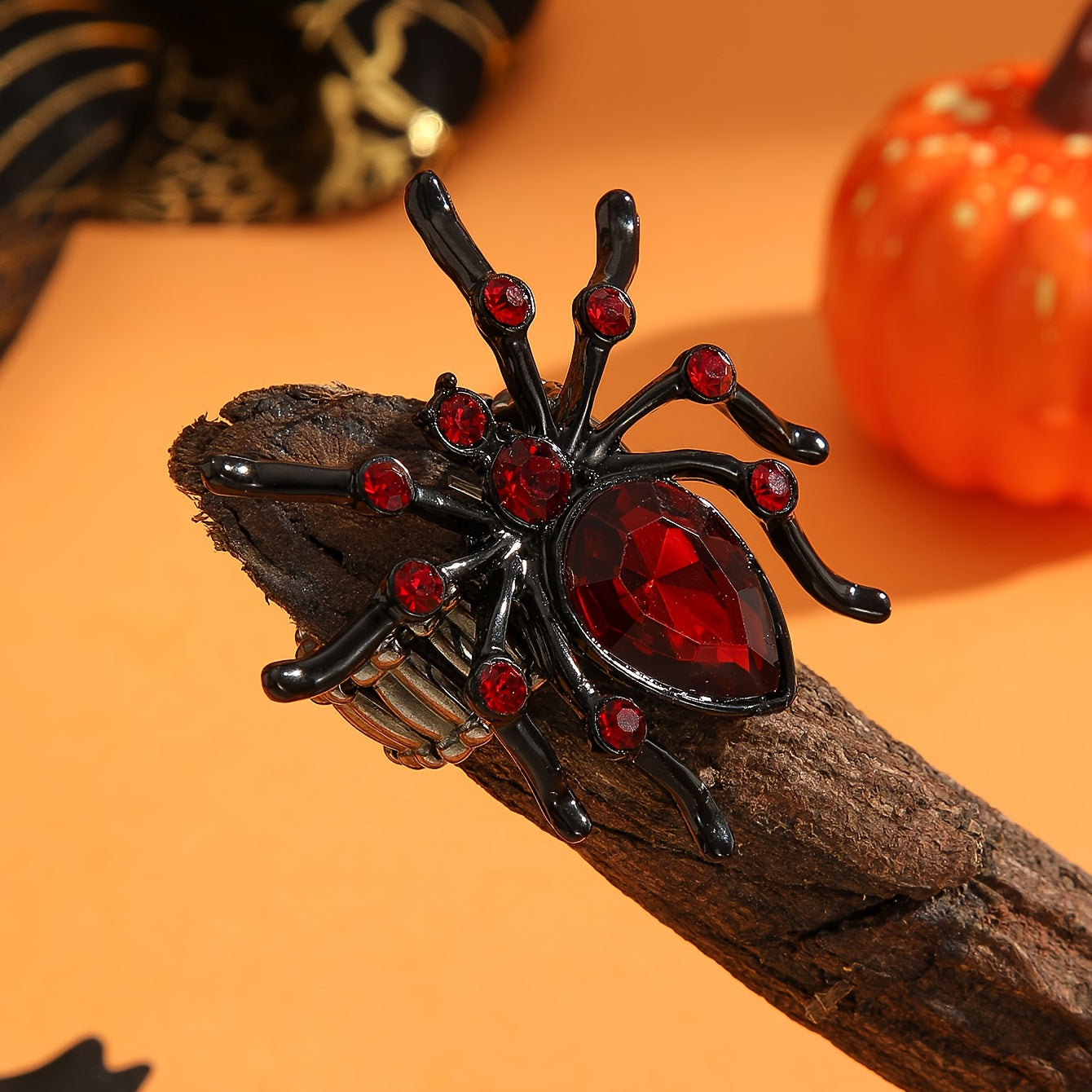 [1pc Gothic Spider Ring] Gothic Spider Ring with Red Gemstone Accent - 1pc Dark Elegant Statement Jewelry for Women, Halloween Costume Party, Everyday Gothic Jewelry Gift, Intricate Design, Coated Finish, Bold Detailed Crafts