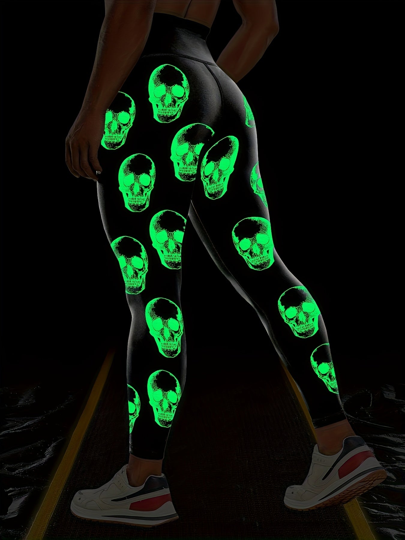 Women'S High-Waisted Stretchy Fitness Leggings with Glow-in-the-Dark Skull Print - Black, Elastic Waistband, Long Length for Running, Yoga & Halloween Party Wear, Yoga Pants, Halloween Leggings, Bold Graphic Pants, Highelasti