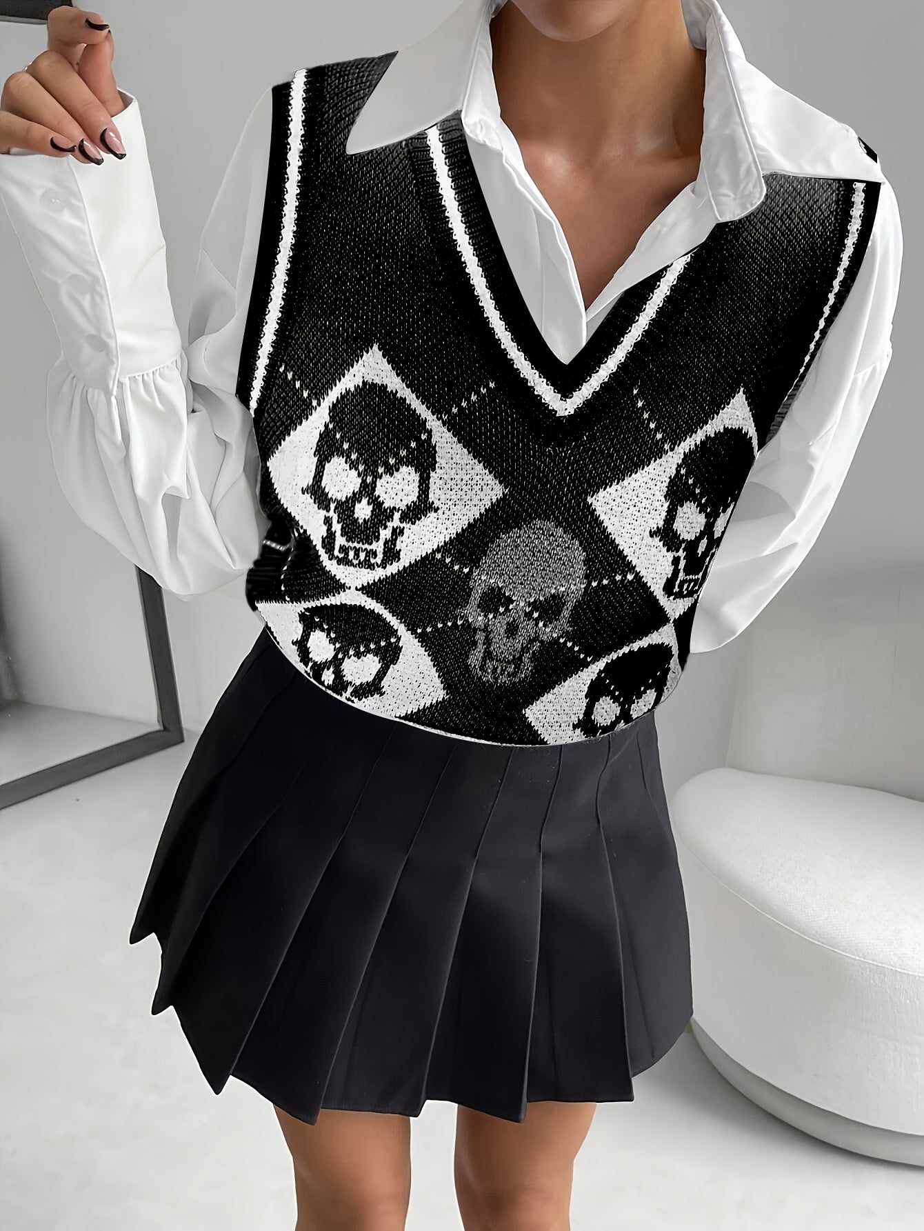 [Elegant Skull Print Vest] Elegant & Versatile Women's V-Neck Skull Print Vest | Black & White Halloween Pattern Sleeveless Top, Medium Stretch for Spring Summer Fall, Layering Piece for Casual & Formal Outfits