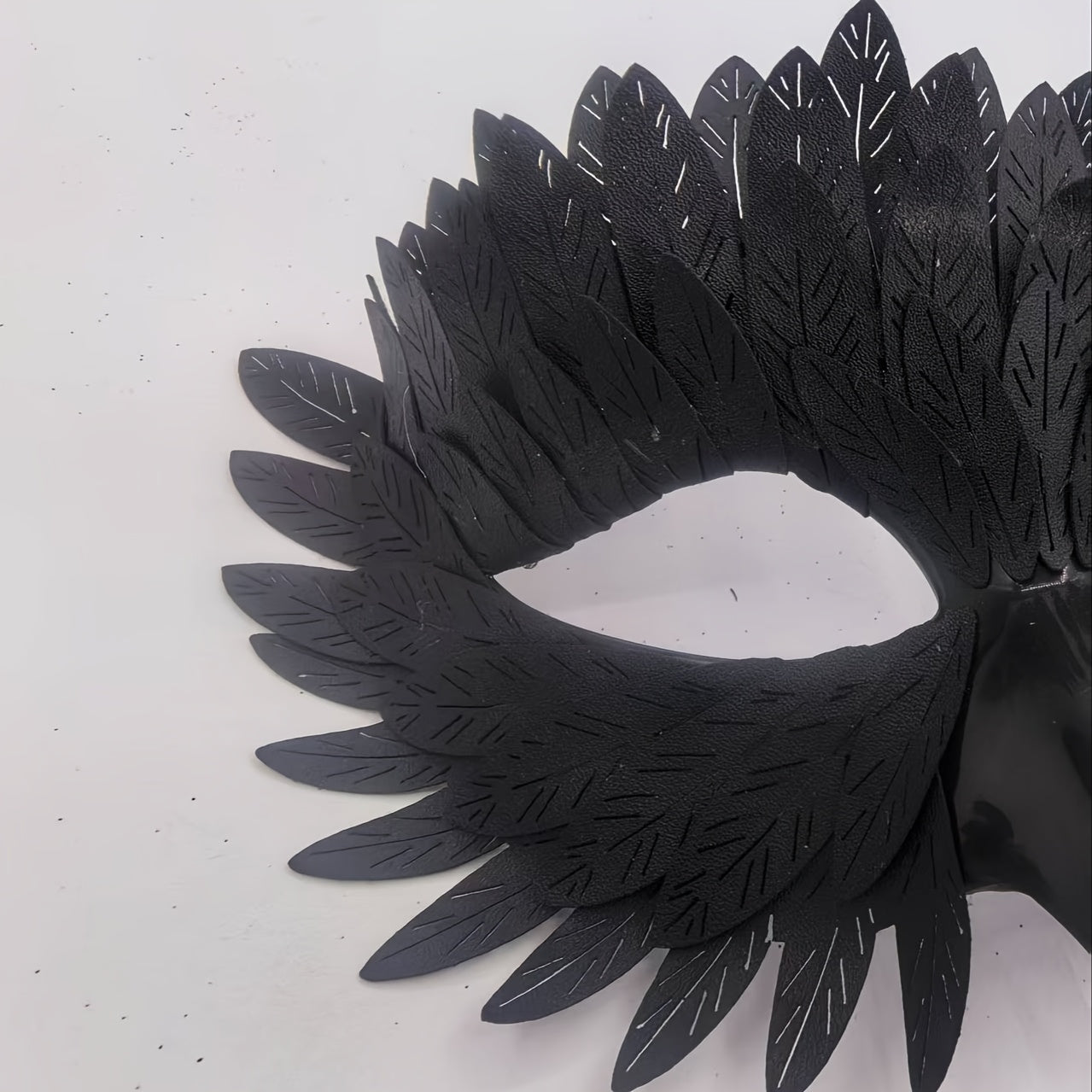 Classic Bird Beak Mask - Durable Plastic Intricate Feather Design for Halloween, Day of the Dead, Christmas & Themed Parties - Home Decor & Costume Accessory, Halloween Decorations