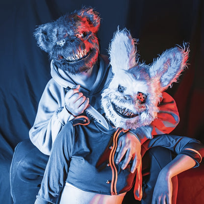 3pcs Horror Costume Set - Blood-Splattered Bunny & Killer Rabbit Mask with Bloody Apron & Gloves - Menacing White Rabbit Costume with Black Eyes & Sharp Teeth - Blood-Drip Design for Adults - Perfect for Halloween, Carnival,