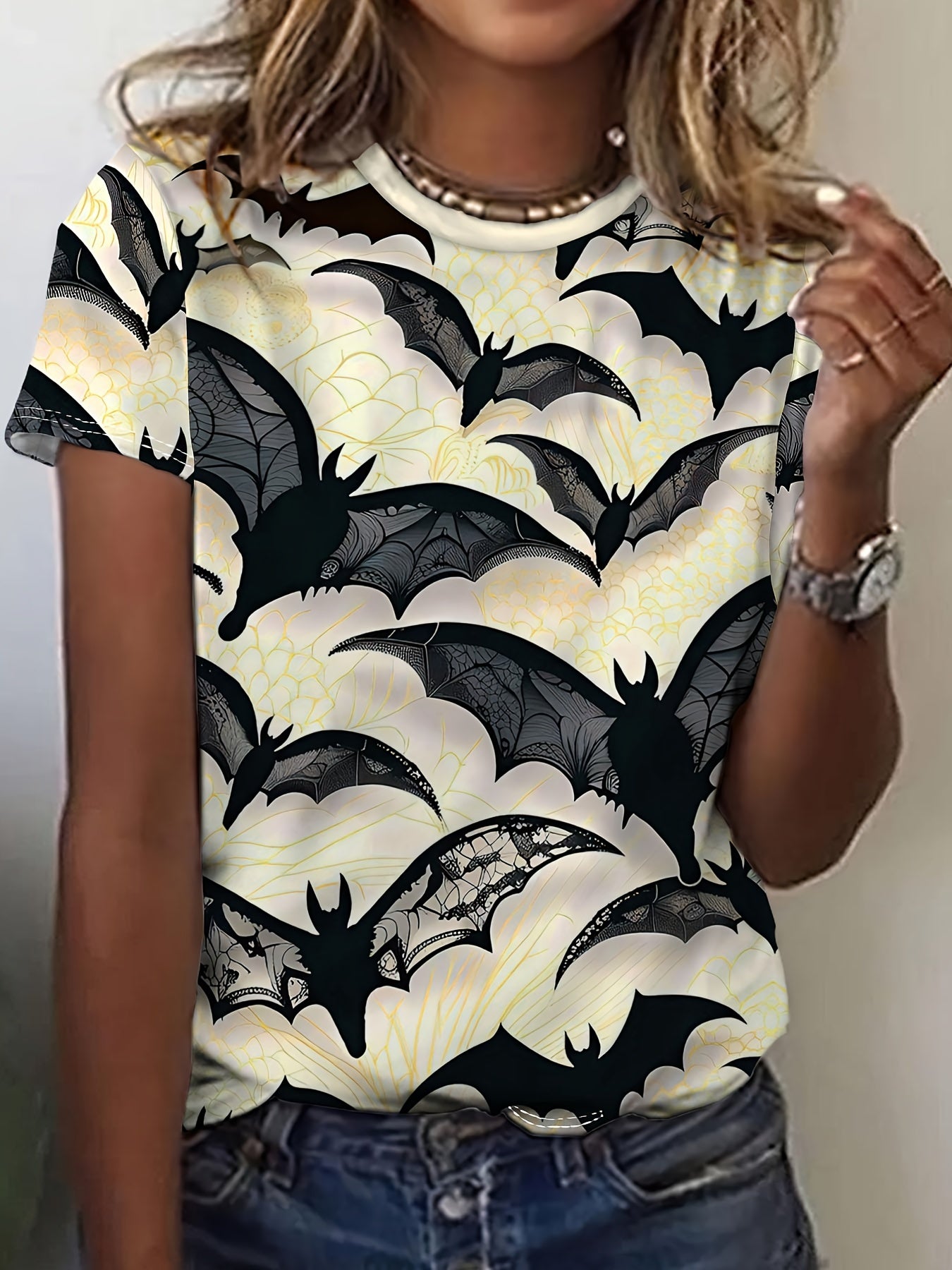 [Bat Print T-Shirt] Women's Breathable Casual Bat Print Round Neck T-Shirt | Dark Series Full-Body Bat & Spiderweb Design, Black & Yellow Contrast, Short Sleeve Top for Spring/Summer, Machine Washable, Nontransparent Fabric