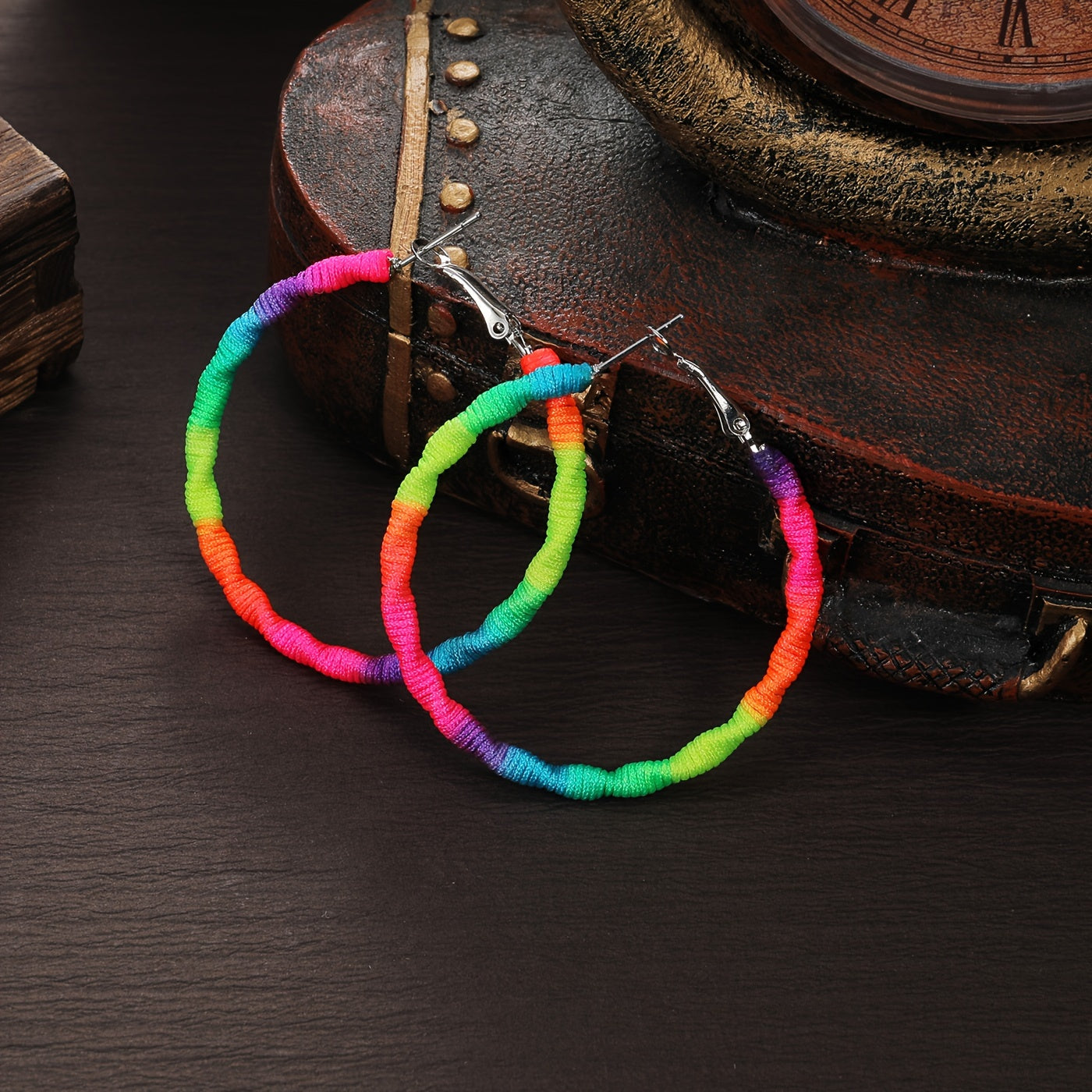 [Adventure] Colorful Bohemian Braided Heart-Shaped Hoop Earrings for Women - Vibrant Multicolor, All-Season Wear, Ideal for Daily & Gift Giving, Quirky Earrings