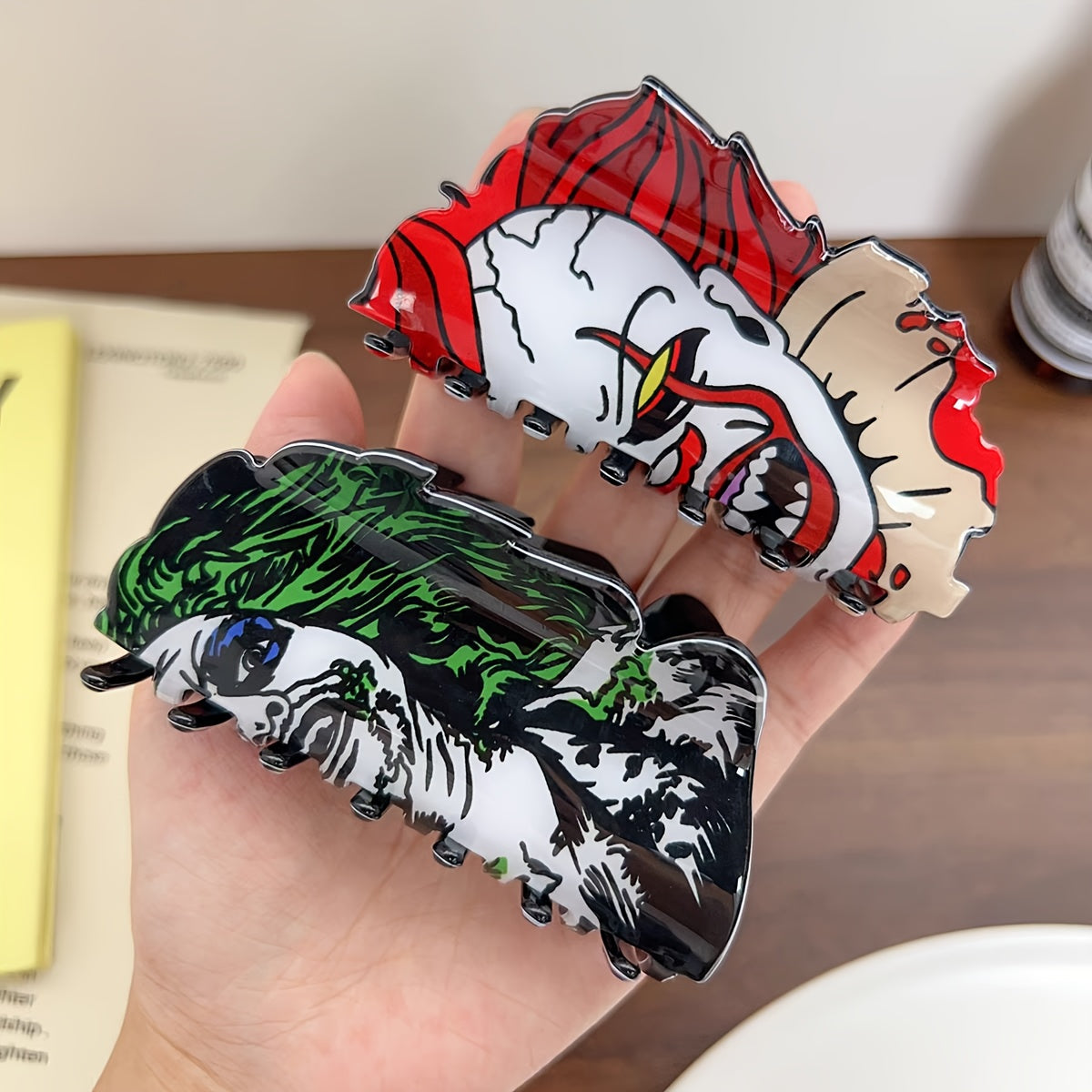 [Halloween Hair Accessories] 5pcs Halloween Hair Clips for Women - Shark, Skull, Pumpkin & More Themed Hairpins with Red Accents, Large Cartoon Design for Punk & Y2K Style, Perfect for Back of Head or Side Buns, Halloween Hai