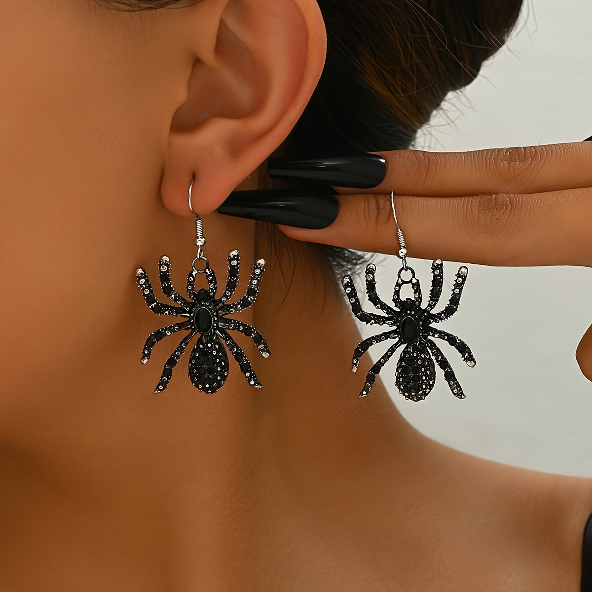 [Gothic Spider Earrings] Gothic Halloween Rhinestone Spider Pendant Earrings - Pair of Black Faux Spider Dangle Jewelry with Sparkling Crystals | Zinc Alloy & Iron Posts | Women's Party Festive Accessories | Gothic Style | Rh