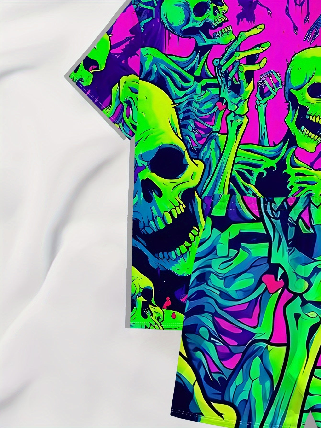 [Vibrant Skull Print Set] Vibrant Pink Men's Novelty Skull Print T-Shirt & Shorts Set | Green, Yellow & Blue Skeleton Design, Casual Crew Neck, Polyester Knit Fabric, Geometric Pattern, Regular Fit Pajama & Lounge Suit, Plus