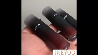 Intense Gothic Matte Nourishing Lip Gloss, Creating a Mysterious And Deep Makeup Look with Long-Lasting Color Payoff. Exquisite And Compact, Easy to Carry, a Must-Have for Parties And Travel. Includes One Black Bat-Shaped Cra