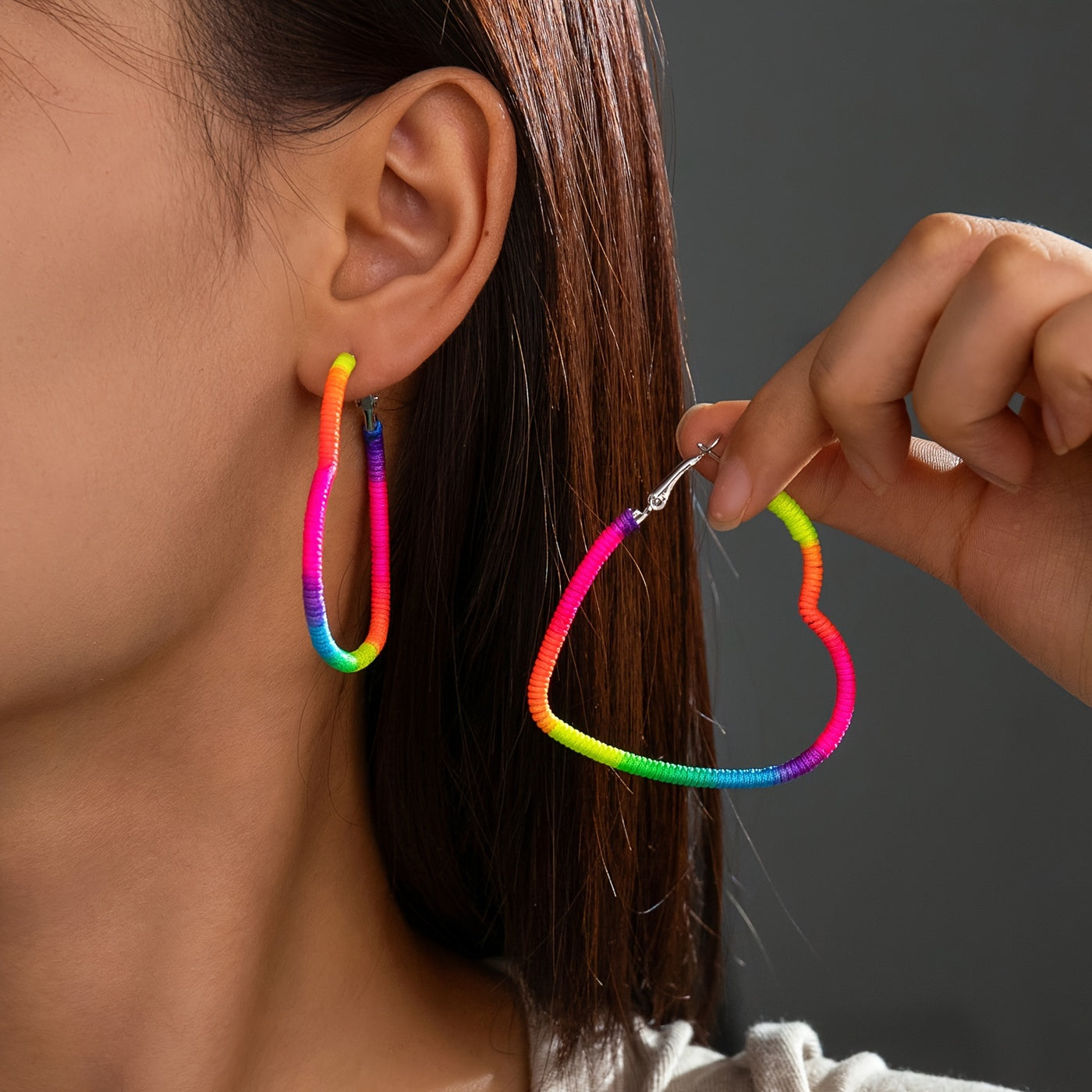 [Adventure] Colorful Bohemian Braided Heart-Shaped Hoop Earrings for Women - Vibrant Multicolor, All-Season Wear, Ideal for Daily & Gift Giving, Quirky Earrings