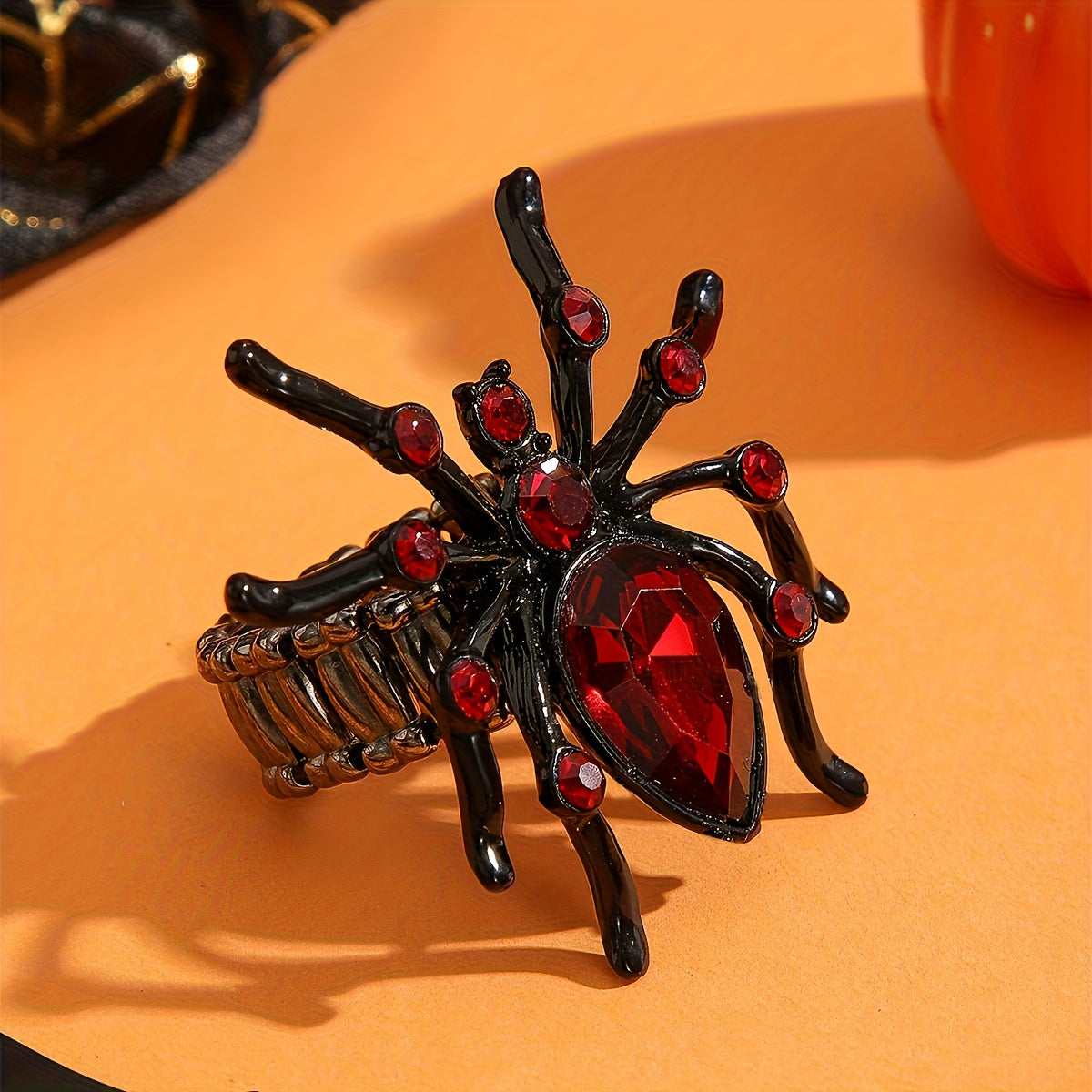 [1pc Gothic Spider Ring] Gothic Spider Ring with Red Gemstone Accent - 1pc Dark Elegant Statement Jewelry for Women, Halloween Costume Party, Everyday Gothic Jewelry Gift, Intricate Design, Coated Finish, Bold Detailed Crafts
