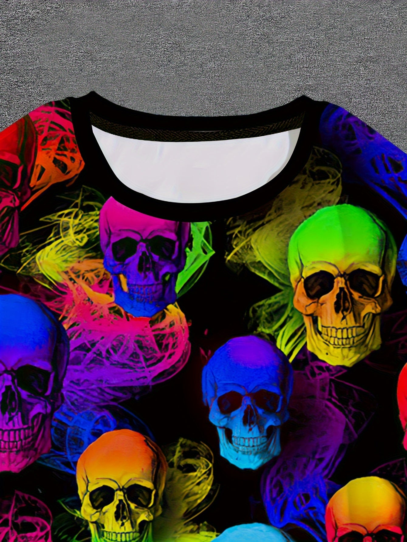 [Bold Skull Print T-Shirt] Men's Casual Short Sleeve T-Shirt - 100% Polyester, 3D Gradient Skull Print, Regular Fit, Machine Washable, Summer Outdoor & Street Fashion, Bold Pattern, Lightweight Fabric, Trendy Look for Young A