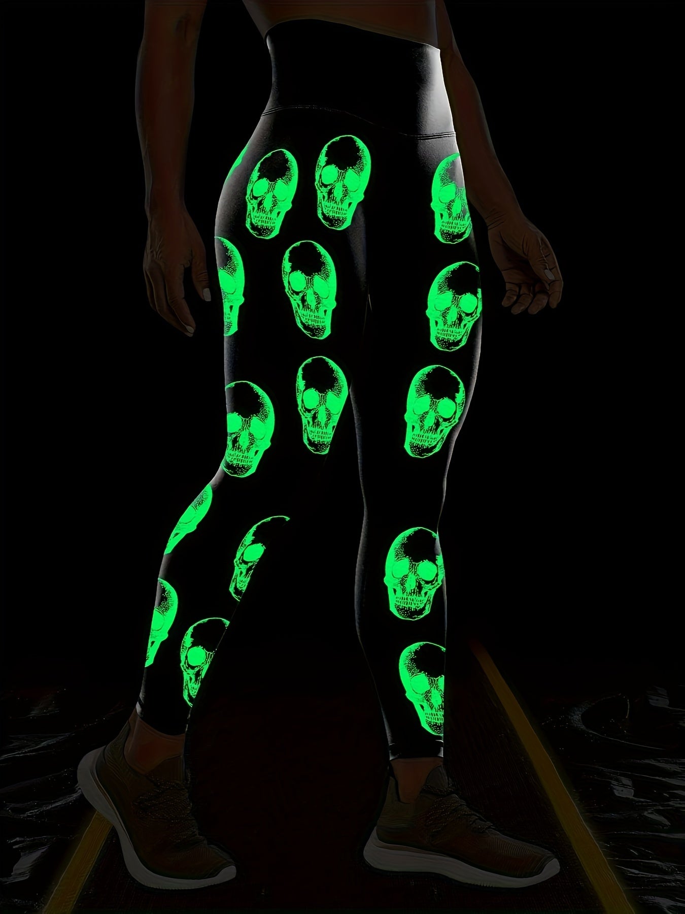[Glow Halloween Leggings] Stretchy, Comfortable Glow-in-the-Dark Halloween Skull Print High Waist Yoga Leggings for Women | Black Sports Pants for Nighttime Workouts or Casual Wear, Casual Sportswear