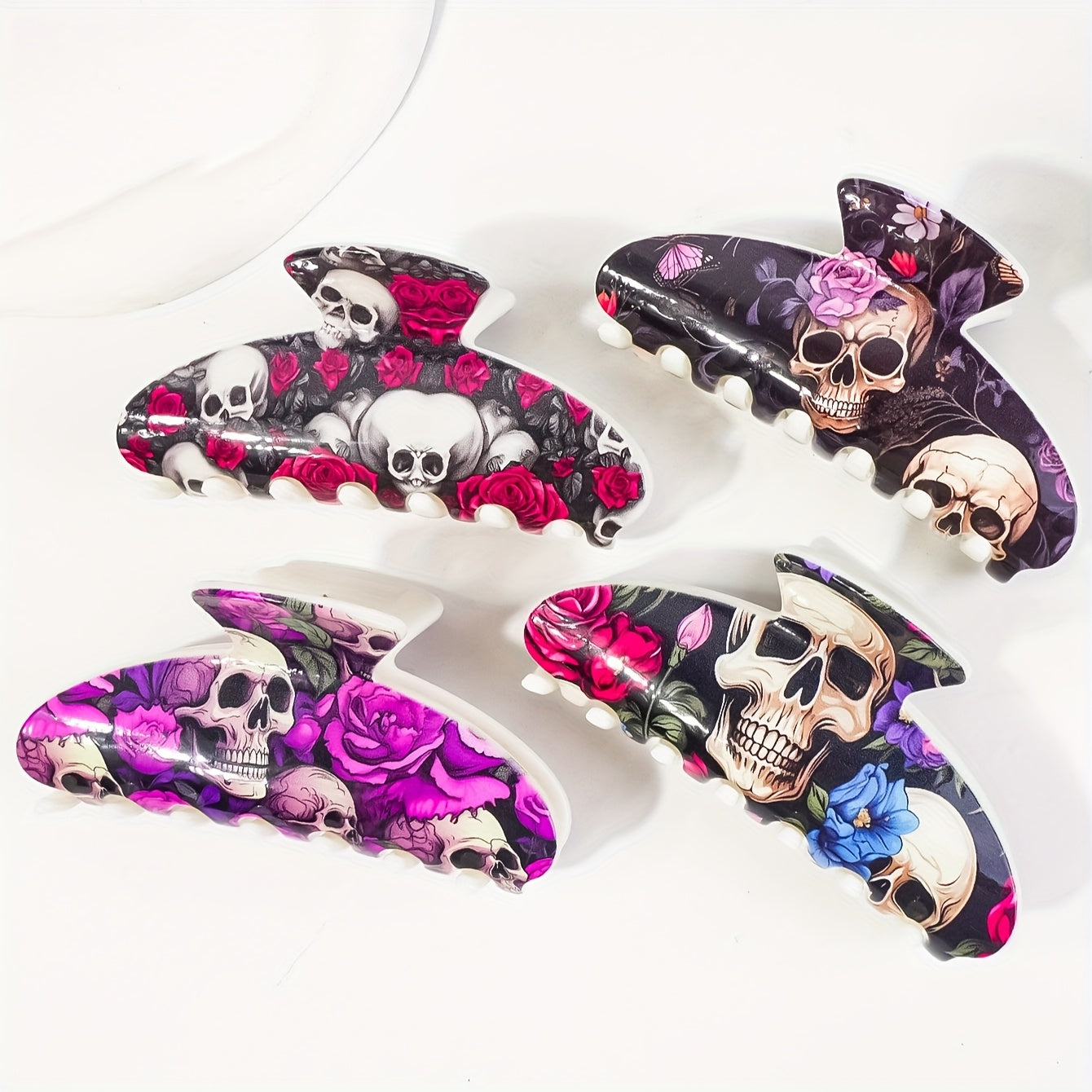 [Stylish Skull Hair Clips] 2pcs Stylish Women's Halloween Skull Hair Clips | Semi-High Back Scrunchies, Resin Shark Clips, Non-Slip Strong Fashionable Hair Accessories, Suitable for Festivals, Parties, Daily Use and Gifts