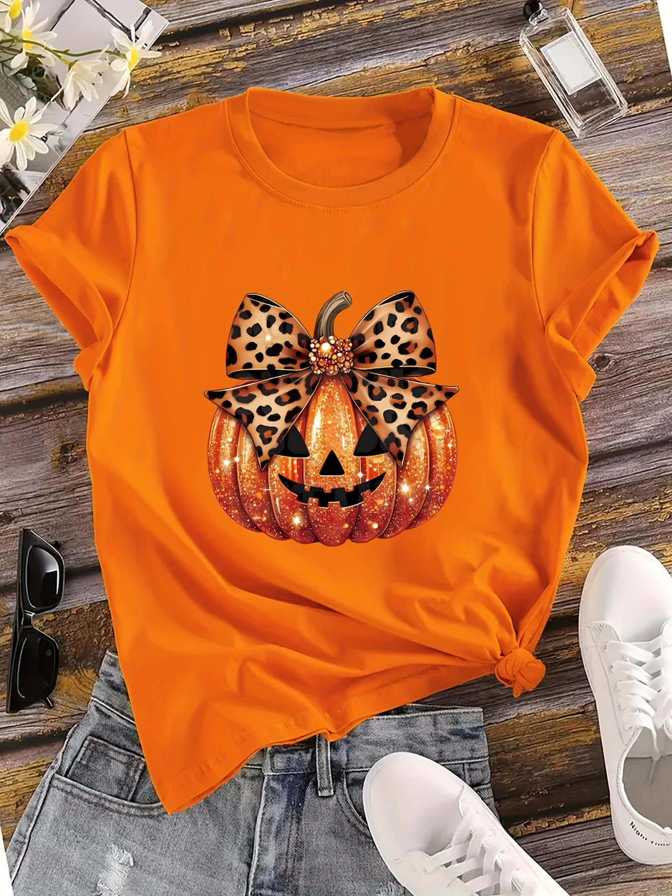 [Halloween Pumpkin T-Shirt] Halloween Pumpkin & Leopard Bow Print Women's T-Shirt | Vibrant Orange Casual Short Sleeve Crew Neck Top for Daily Wear, Costume Parties & Spring/Summer Outfits
