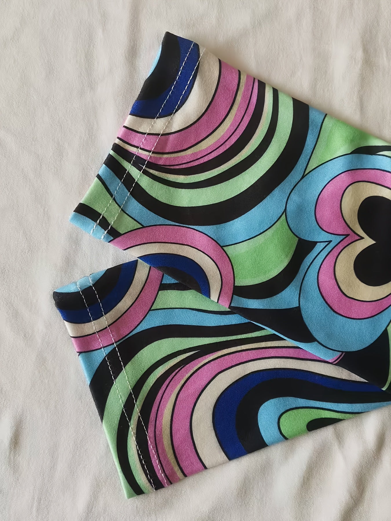 Colorful Long-Sleeve Jumpsuit with Heart-Shaped Print
