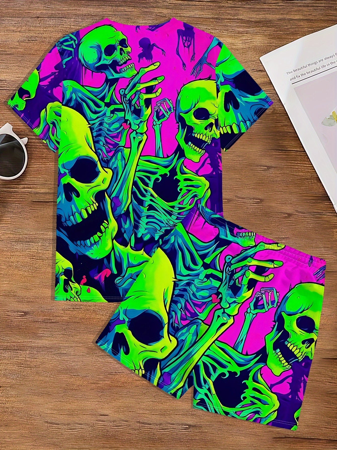 [Vibrant Skull Print Set] Vibrant Pink Men's Novelty Skull Print T-Shirt & Shorts Set | Green, Yellow & Blue Skeleton Design, Casual Crew Neck, Polyester Knit Fabric, Geometric Pattern, Regular Fit Pajama & Lounge Suit, Plus