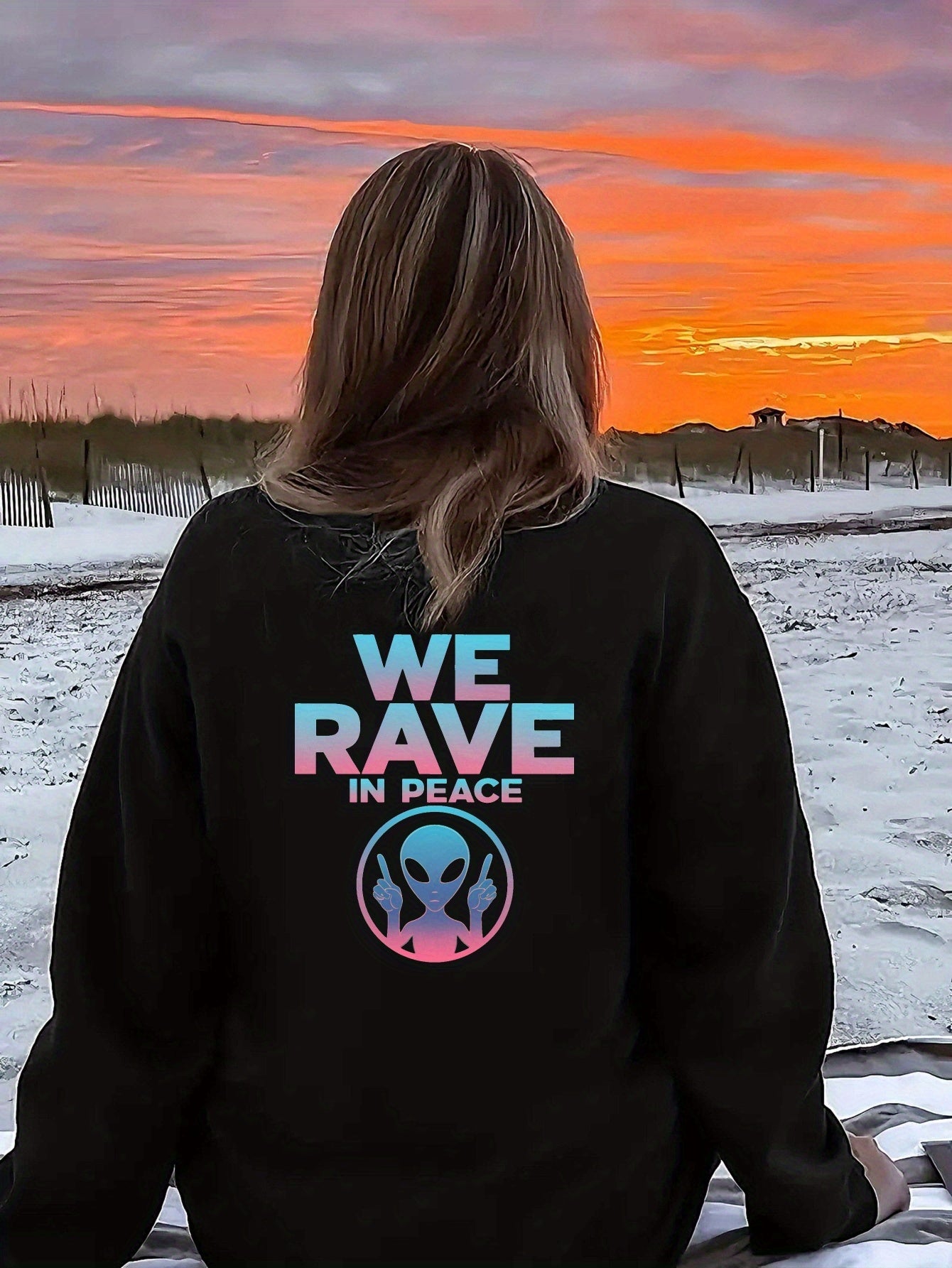 Women'S Casual Crew Neck Long Sleeve Sweatshirt, Polyester 100% Knit Fabric, Geometric Alien "WE RAVE in PEACE" Graphic, Fall/Winter Regular Length